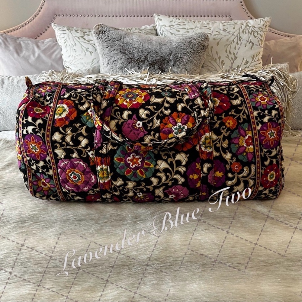 VERA BRADLEY Suzani XL 2011 Duffle Bag Black Purple Gold Floral Y2K Travel Quilt